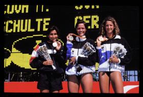 LEN European LC Championship 1997100 Free, WomenMartina Moravcova, SVK,Sandra Volker, GERAntje Buschschulte, GER